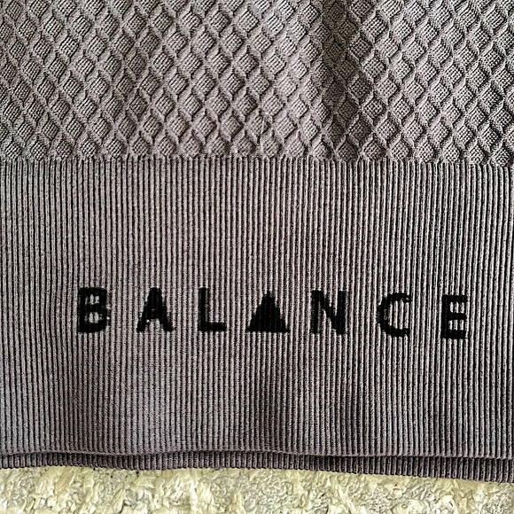 Balance Athletica Energy Long Sleeve Compression Crop Top & Leggings Set Quartz - Picture 5 of 16